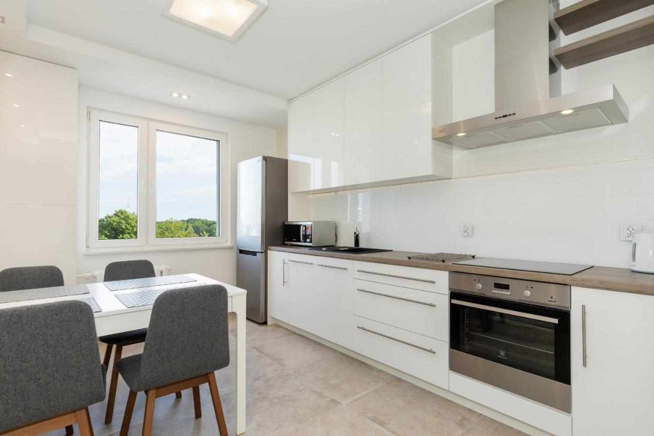Apartament Z Widokiem Na Port Swinoujscie By Noclegi Renters Luaran gambar